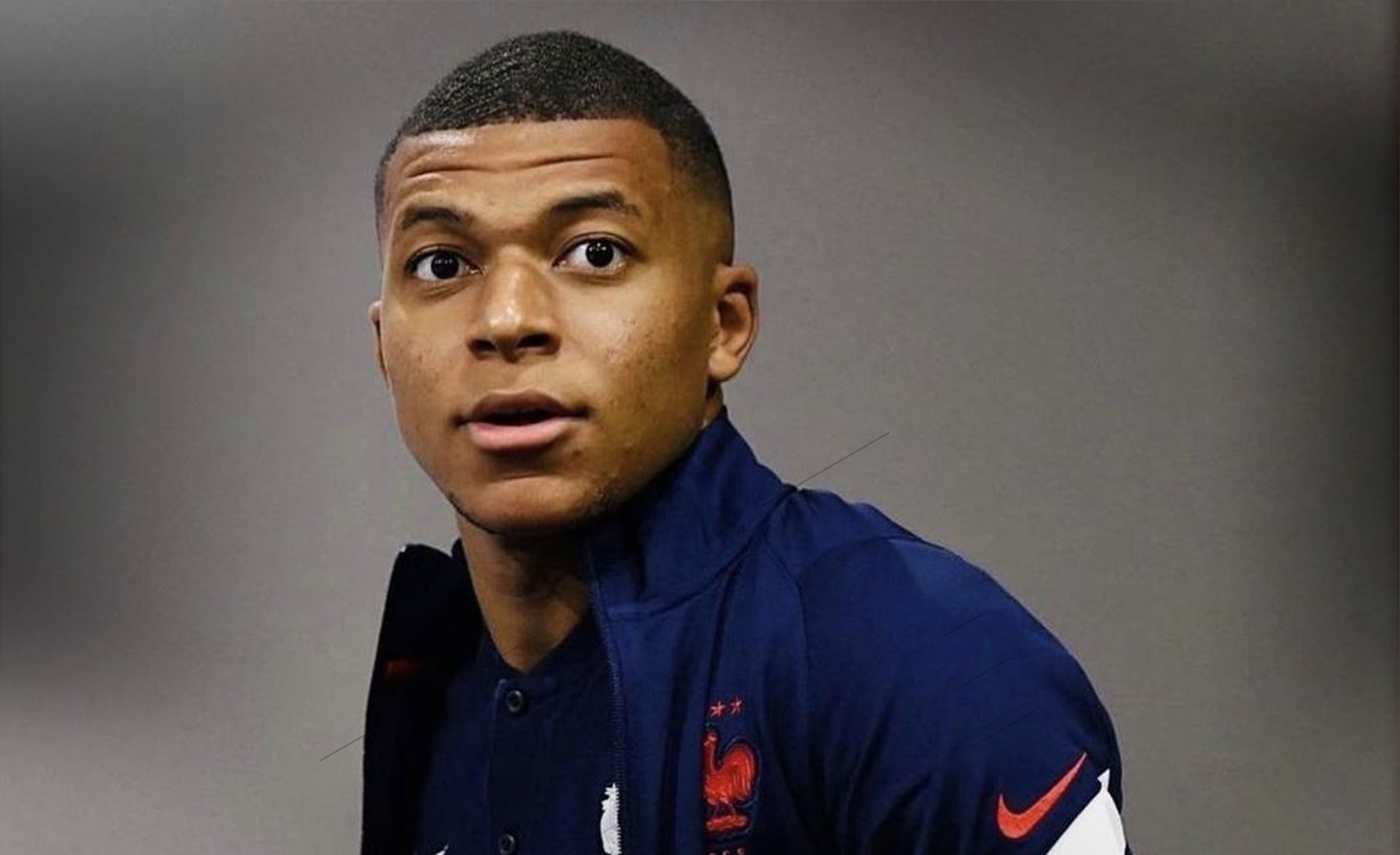 阿利松：我们仍支持主教练，相信他能帮我们扭转局势（阿利松：球队坚定支持主帅，坚信他能带队走出困境）