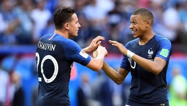 一场5-1狂胜！梅西创造个人新纪录，率领迈阿密国际斩获东部冠军（5-1大捷！梅西刷新个人纪录，率迈阿密国际加冕东部冠军）