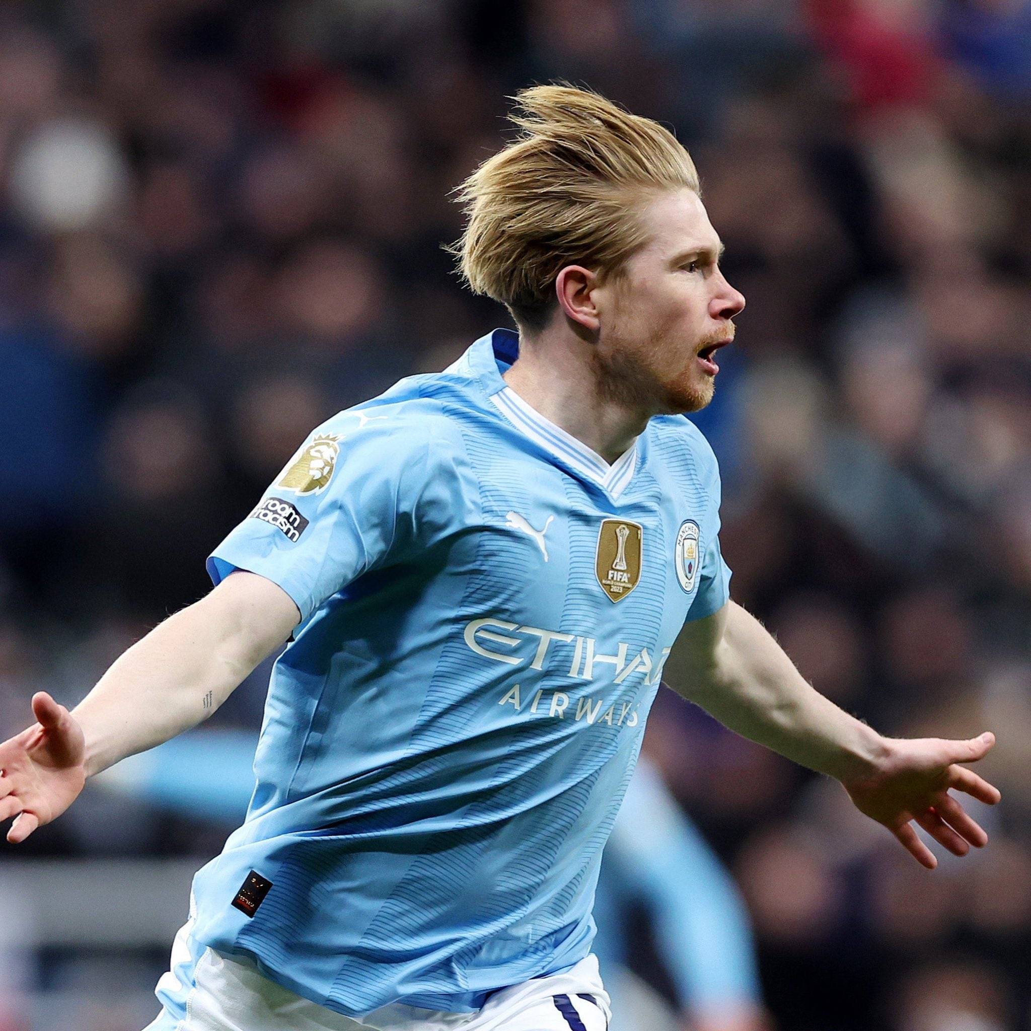 美记：快船休赛期引援失败，坐拥“顶配”阵容却不得不用新人（美媒：快船休赛期补强失利，豪华阵容仍被迫启用新人）